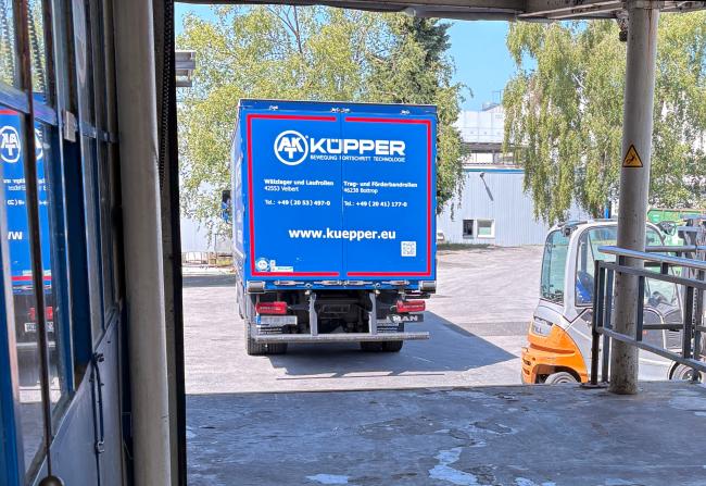 Logistik-Kuepper-LKW